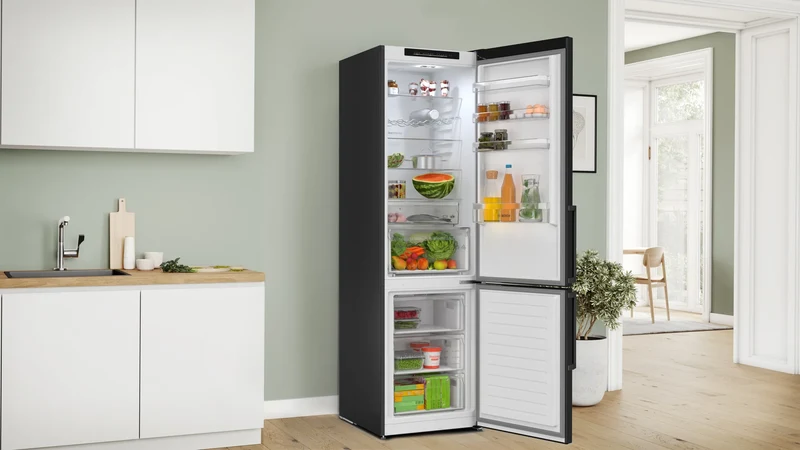 Bosch MKK69GNXAN Kühl-Gefrierkombination 363L Edelstahl Schwarz NoFrost EEK A
