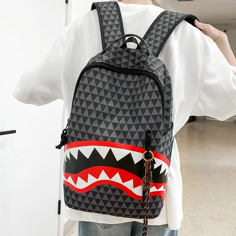 Rucksack mit Einzigartigem Hai-Motiv Brehn