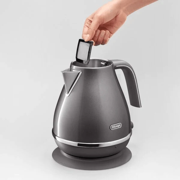 DeLonghi Icona Metallics 1.7L Wasserkocher - Grau | KBOT3001.GY