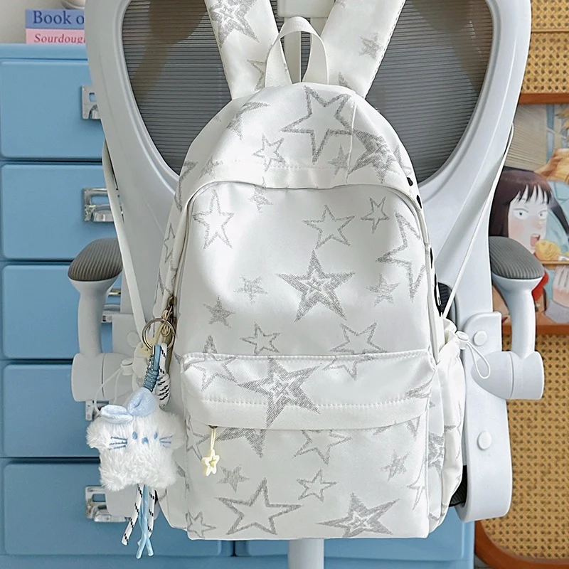 Stylische lässige mit Sternen verzierte Rucksack Karnz