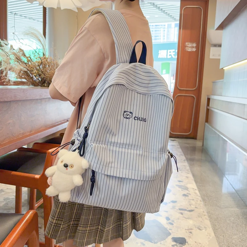 Gestreifter leichter Rucksack Karnz