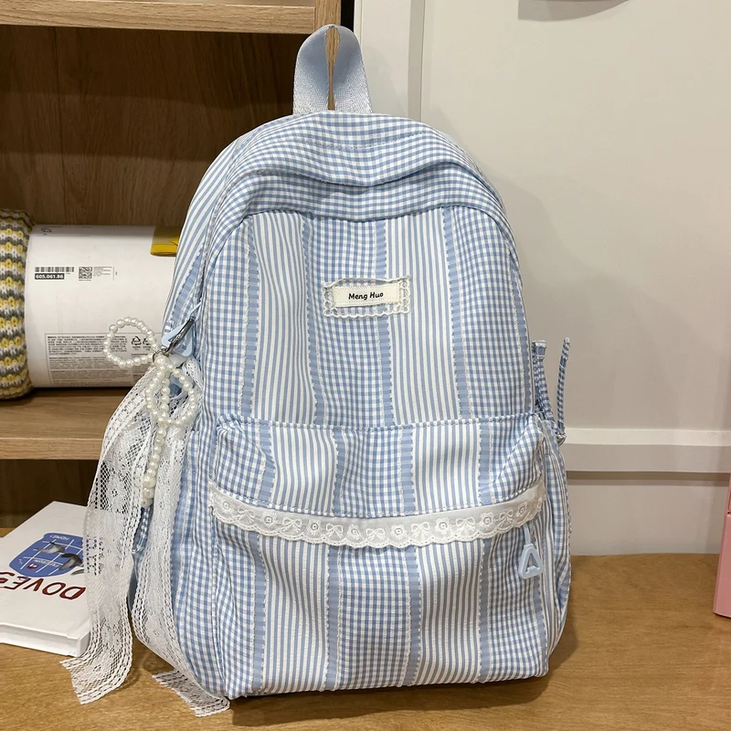 Gestreifter Freizeit-Rucksack mit dekorativer Spitze Karnz
