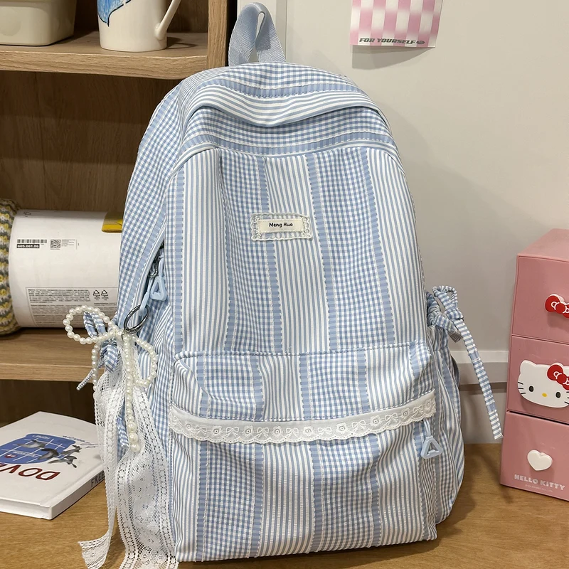 Gestreifter Freizeit-Rucksack mit dekorativer Spitze Karnz
