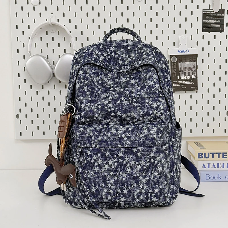 Geräumiger Rucksack mit Sternmuster Karnz
