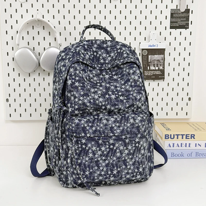 Geräumiger Rucksack mit Sternmuster Karnz