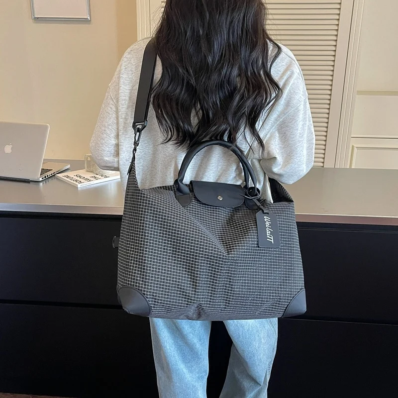Geräumige Multifunktions-Reise-Duffel-Tasche Karnz