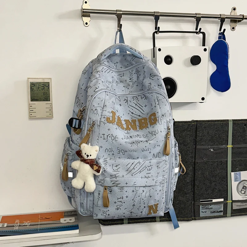 Geräumiger Multi-Taschen Rucksack Karnz