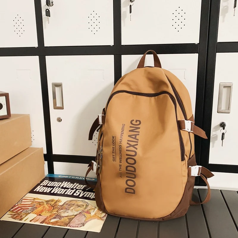 Geräumiger Multi-Taschen Rucksack Karnz