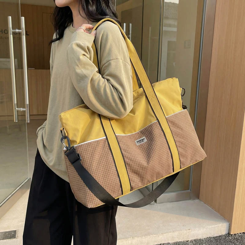 Geräumige multifunktionale Reisetasche Karnz