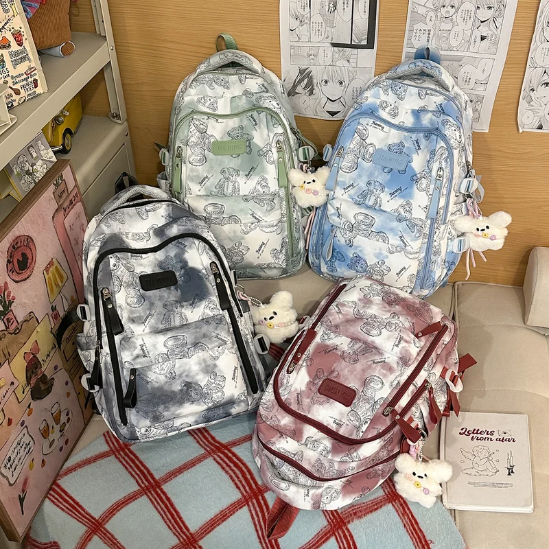 Geräumiger charakterspezifischer Rucksack Karnz