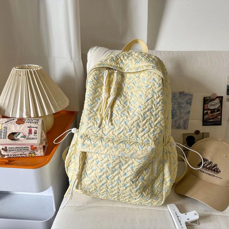 Weicher Texturierter Lässiger Rucksack Karnz