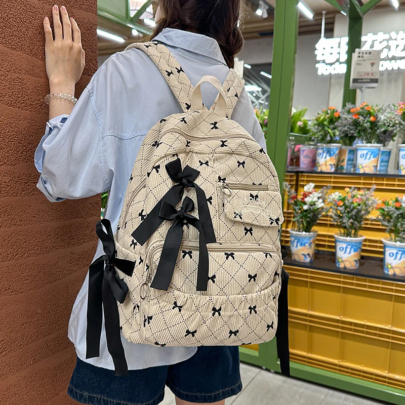 Gepolsterter Rucksack mit Schleifenverzierung Karnz