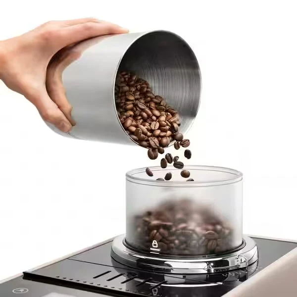 DeLonghi Rivelia 1.4L Automatic Kaffeemaschine - Sand Beige | EXAM440.55.BG