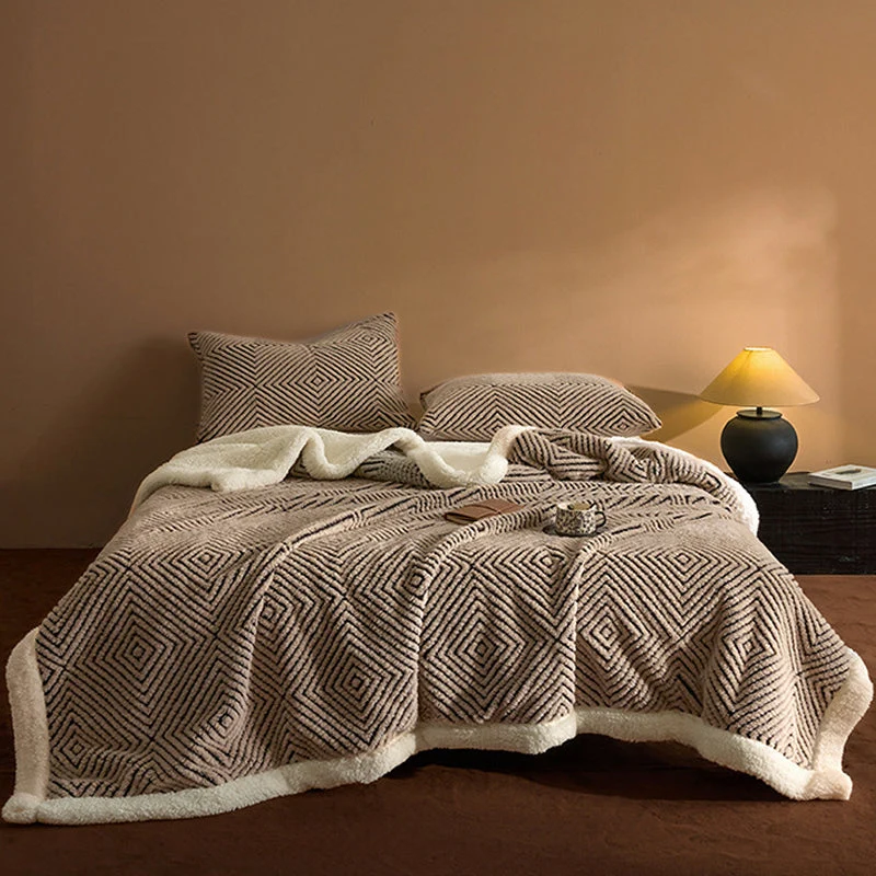 🛋️ 50% RABATT! 🧶 Doppellagige Kuscheldecke – Extra warm, weich & vielseitig – Ideal für Sofa, Bett & gemütliche Stunden zu Hause ✨