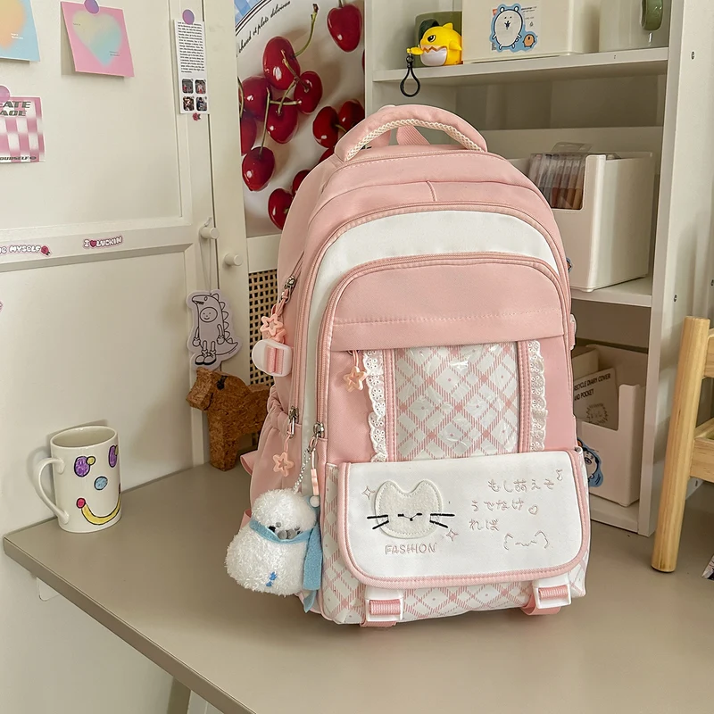 Verspielter Grafikdesign-Rucksack Karnz