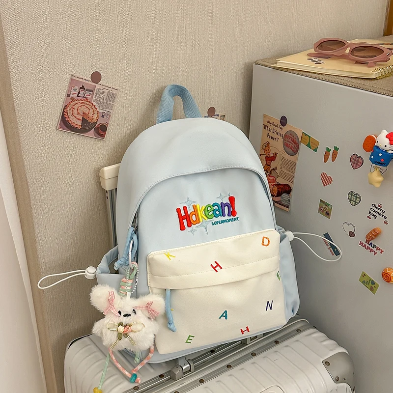 Verspielter Grafik-Rucksack Karnz
