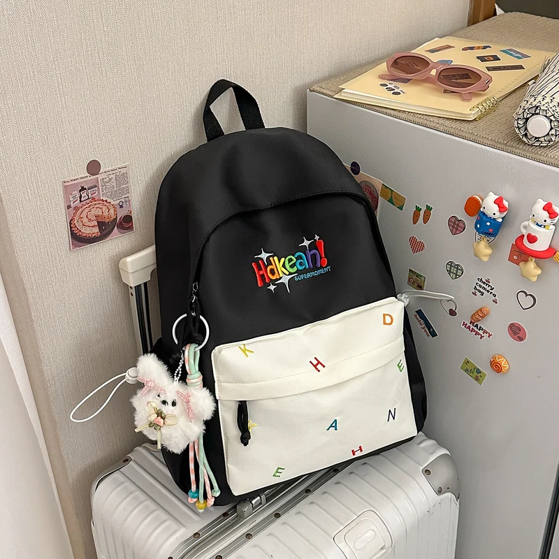 Verspielter Grafik-Rucksack Karnz