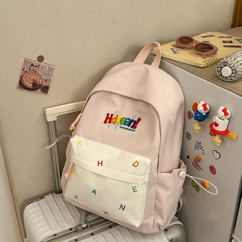Verspielter Grafik-Rucksack Karnz