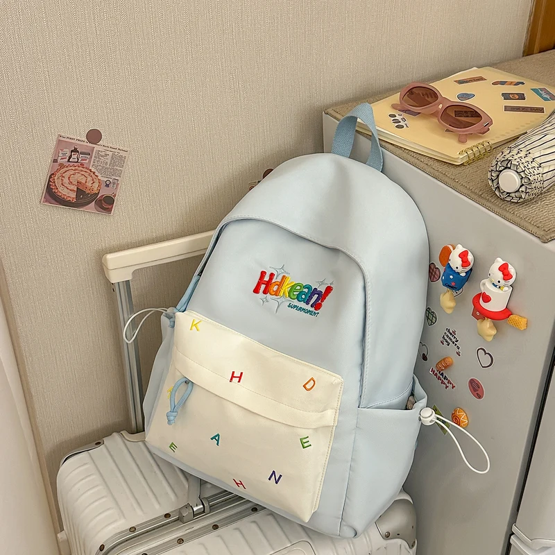Verspielter Grafik-Rucksack Karnz