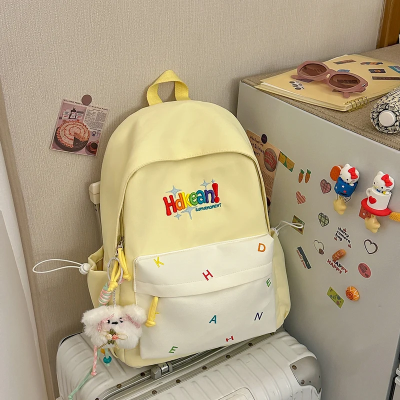 Verspielter Grafik-Rucksack Karnz