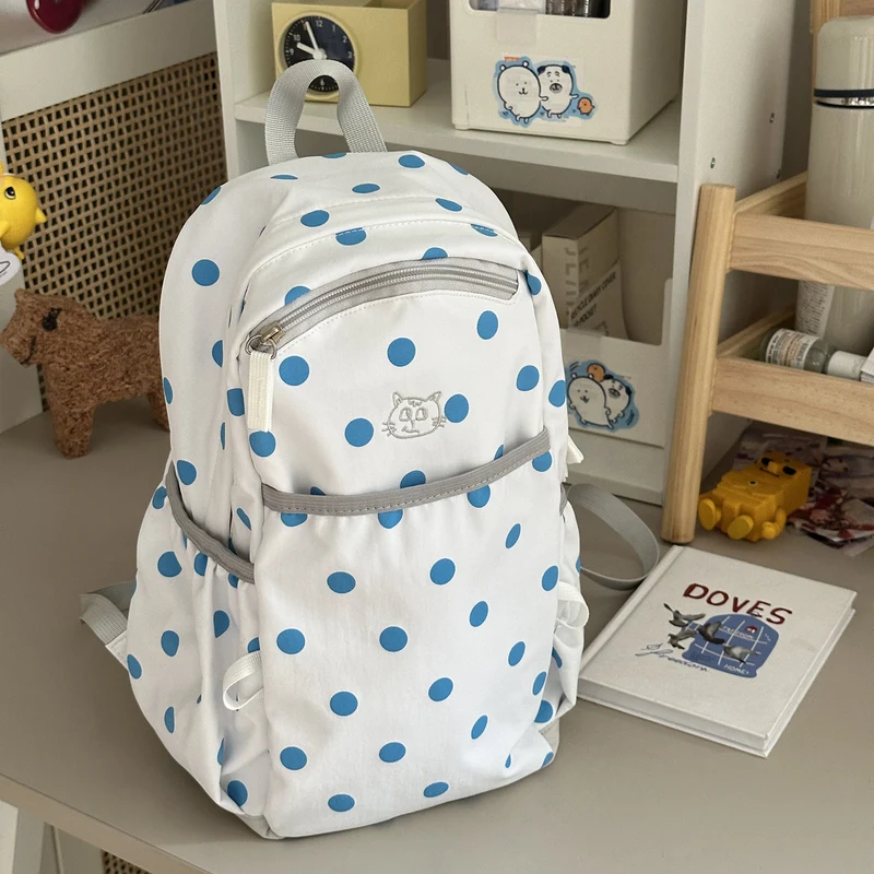 Verspielter gepunkteter Rucksack Karnz