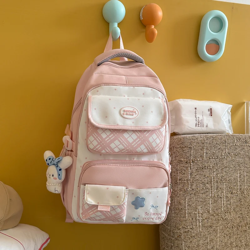 Verspielter charakterdesignter Rucksack Karnz
