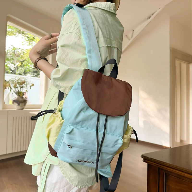Multi-Taschen Stilvoller Rucksack mit Verstellbaren Trägern Karnz