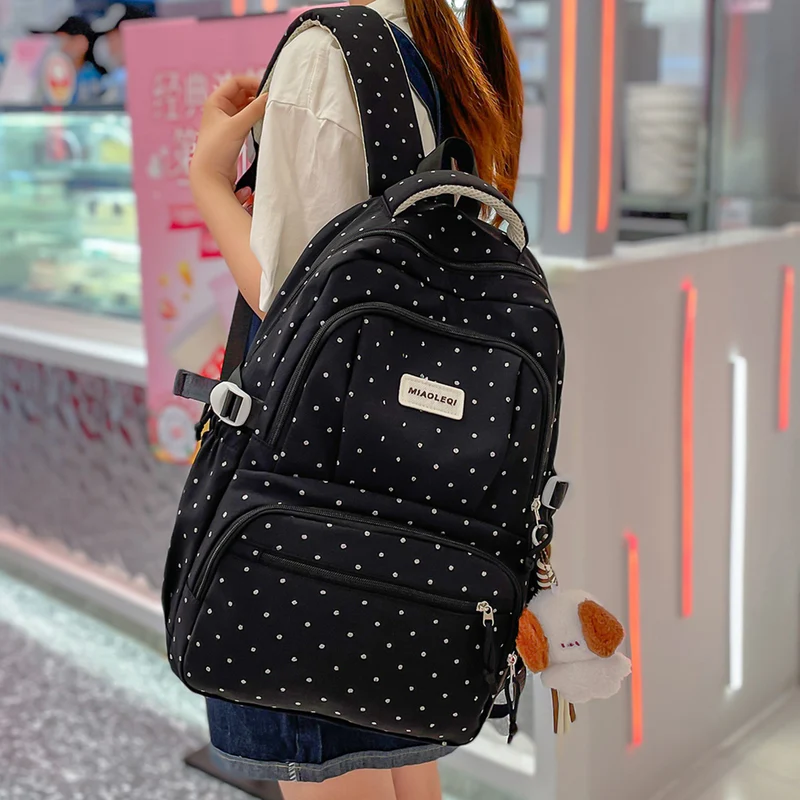 Multifunktionaler Pünktchen Rucksack Karnz