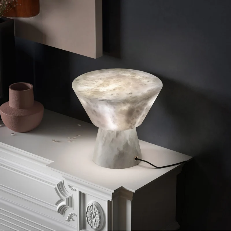 Skulpturale Marmor Akzent Tischlampe
