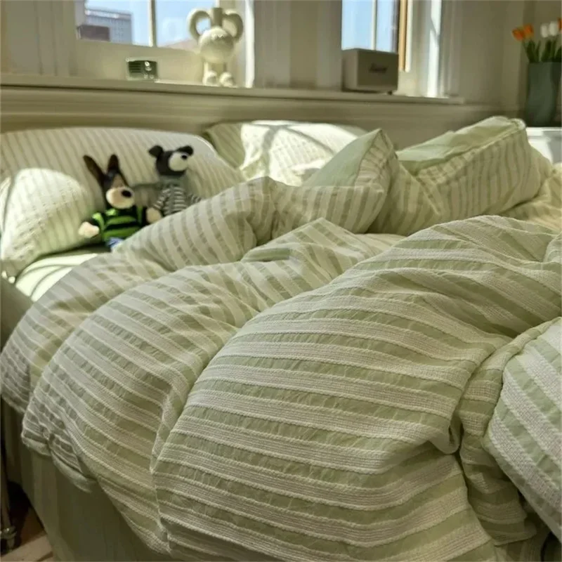 Skanto | Minimalistisches gestreiftes Bettwäsche-Set