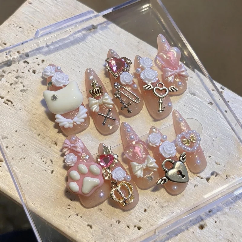 Launische Charakter-Themen 3D Press-On Nagelkunstset