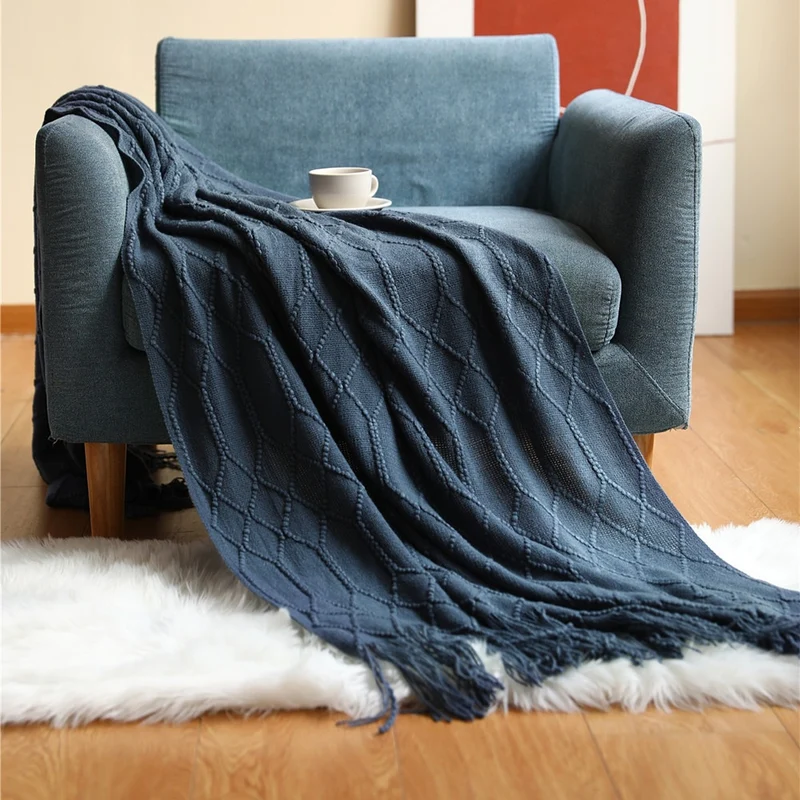 Gemütliche Strickwurfdecke