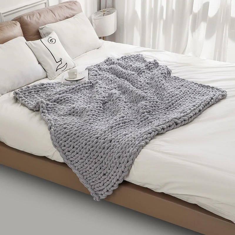 Gemütliche Chunky-Strickdecke