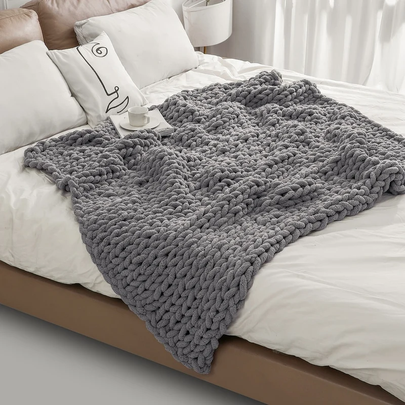 Gemütliche Chunky-Strickdecke