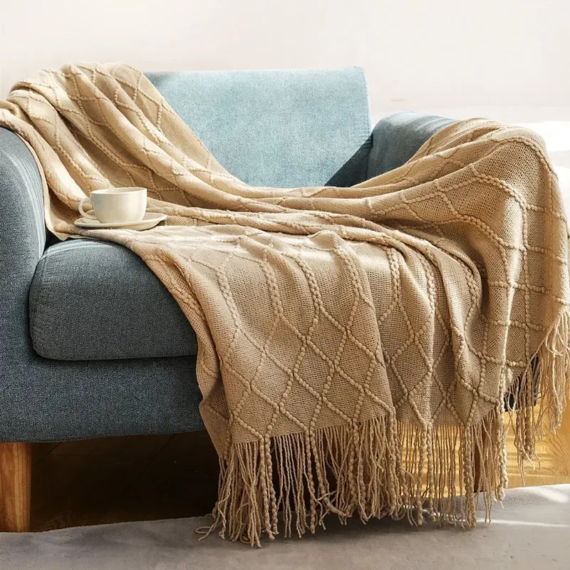 Skanto | Strickdecke im nordischen Stil