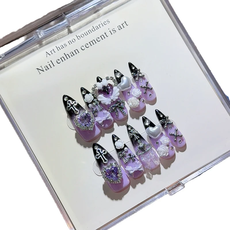 Ausgefallenes Press-On Nagel Set