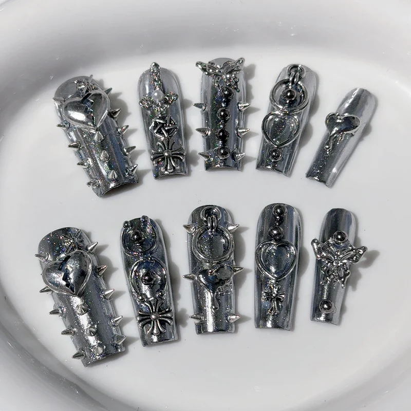 Gothic-inspiriertes metallisches Nagelkunstset