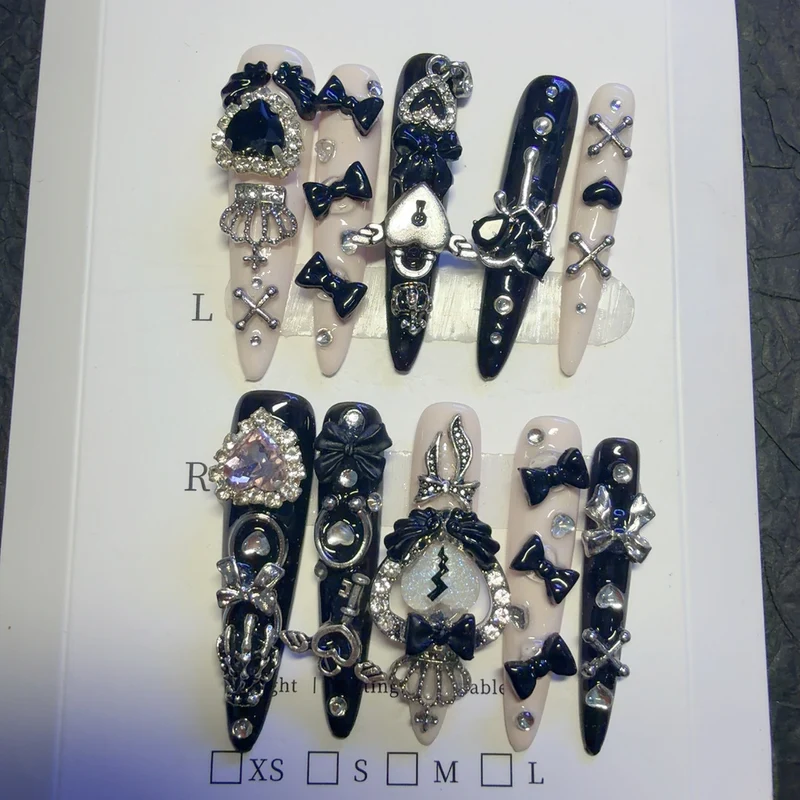 Gothic-inspirierte dekorative Press-On-Nagel-Set