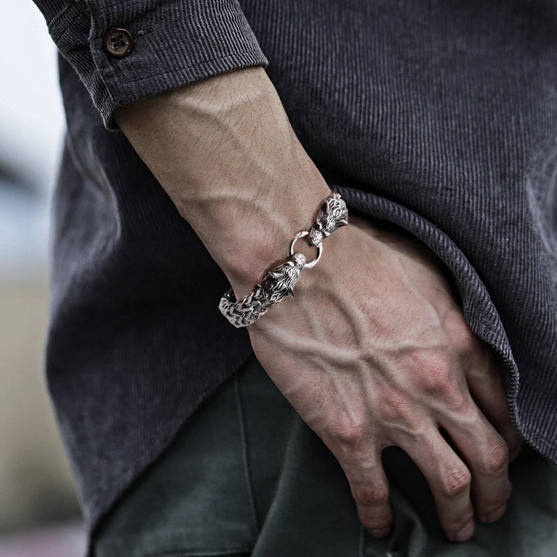 Skanto | Wikinger-Armband aus Edelstahl mit doppeltem Wolfskopf Fenrir