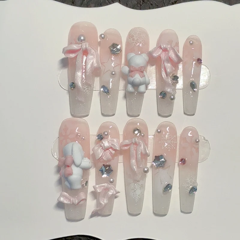 Dekorativer Nagelkunstset