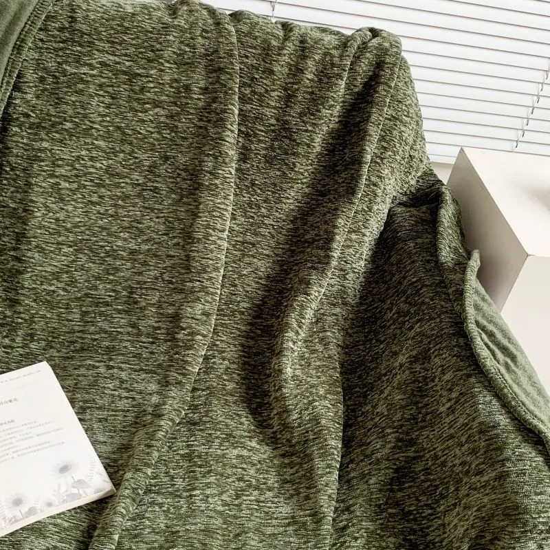 Gemütliche Strickwurfdecke
