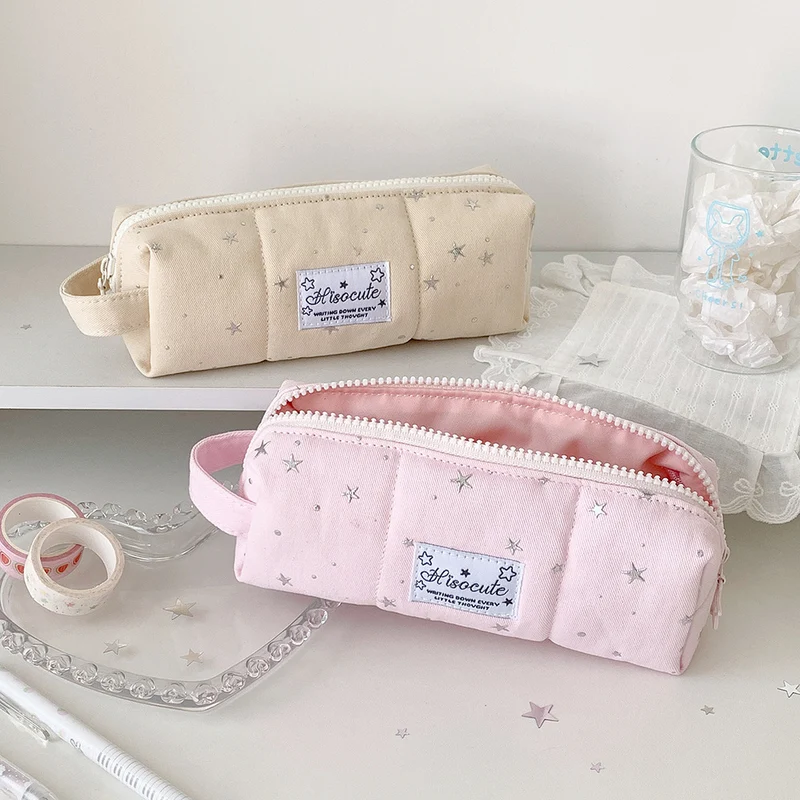 Stylisches mit Sternen verziertes Etui