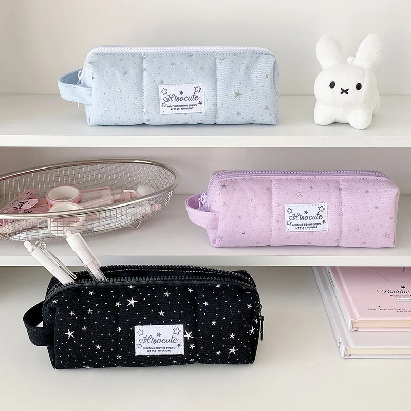 Stylisches mit Sternen verziertes Etui