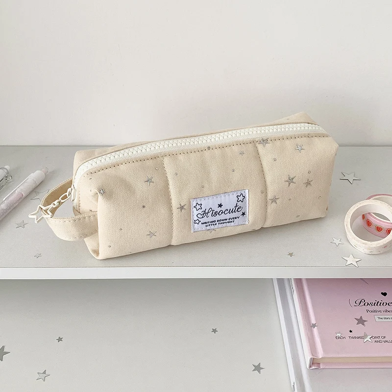 Stylisches mit Sternen verziertes Etui