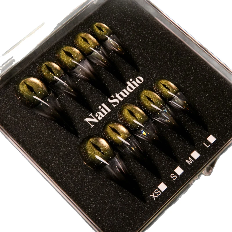 Stiletto Press-On Nail Set mit Metallic-Finish
