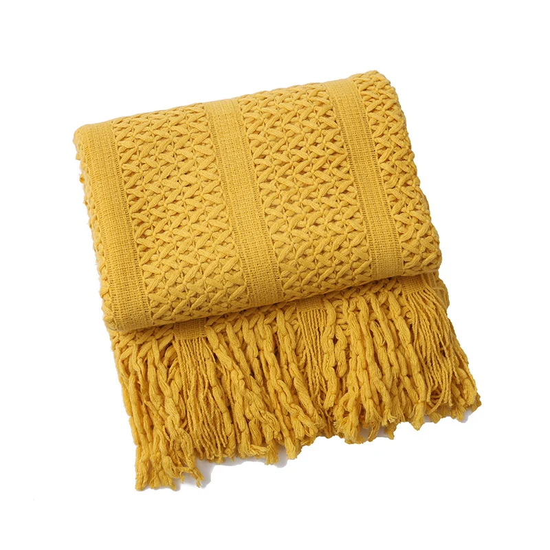 Strukturierte Strickwurfdecke