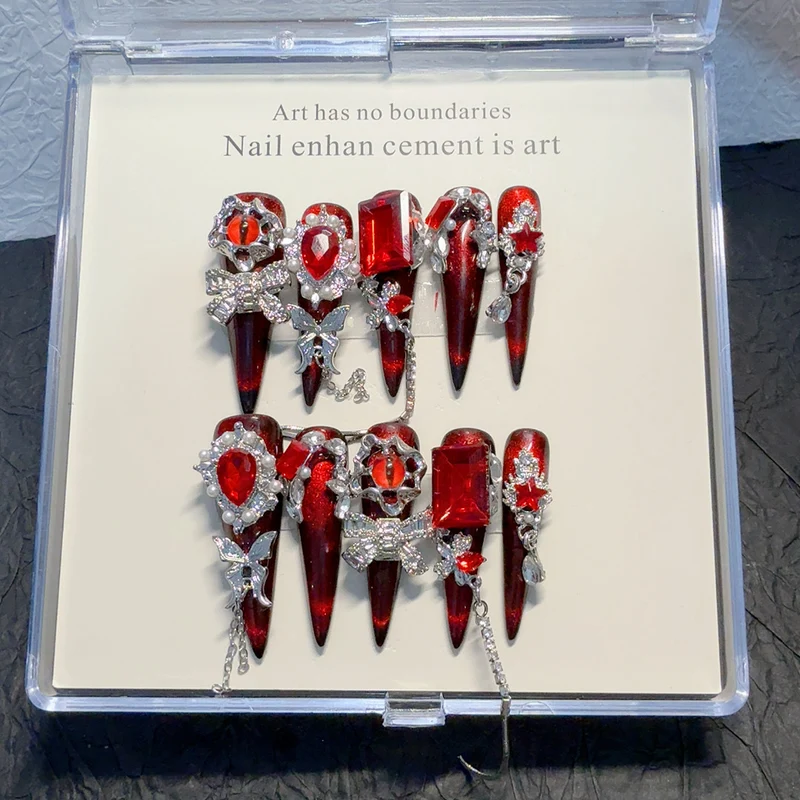 Glamouröse Künstlerische Strass Nagelverzierungen