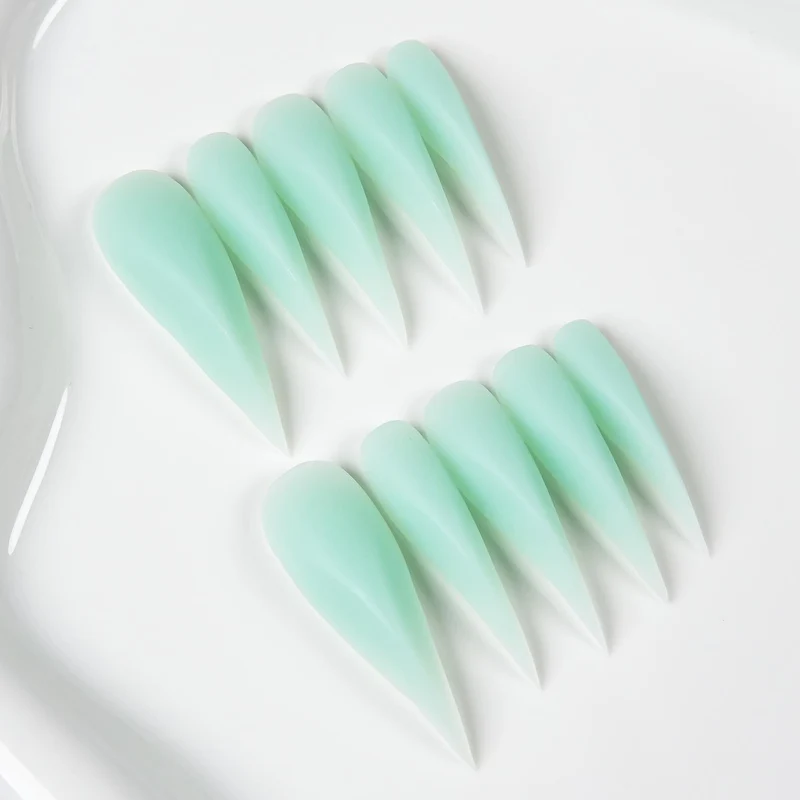 Stiletto Press-On Nail Set mit glänzender Oberfläche 1791255100