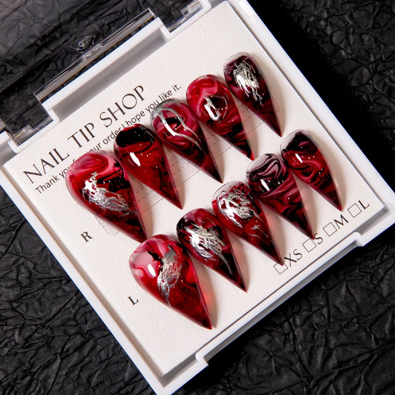 Stiletto Press-On Nail Set mit künstlerischem Wirbel-Design