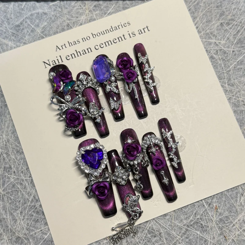 Dekorativer Press-On Nagelset